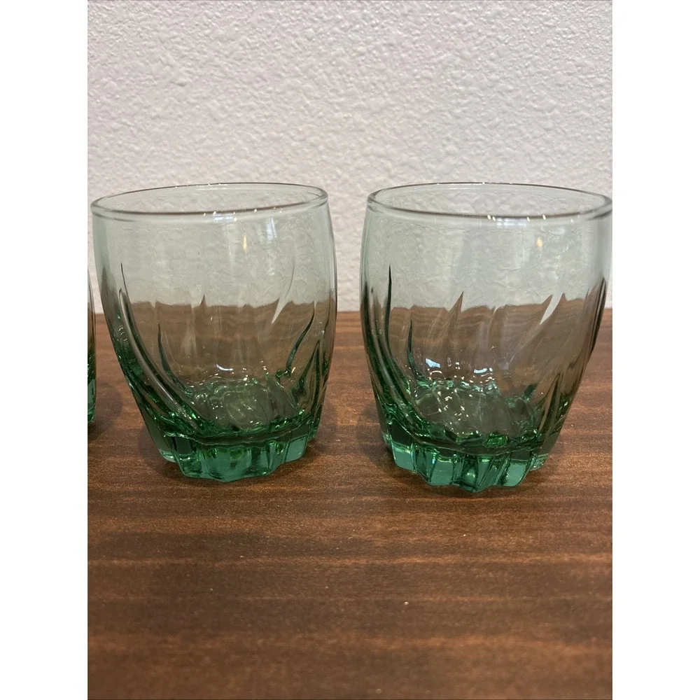 Set of 4 Vintage Anchor Hocking Star Fire Swirl Olive Green Cocktail Glasses MCM